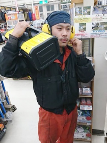 教えるのがうまい先輩がいると、一人前になるのも早い。
